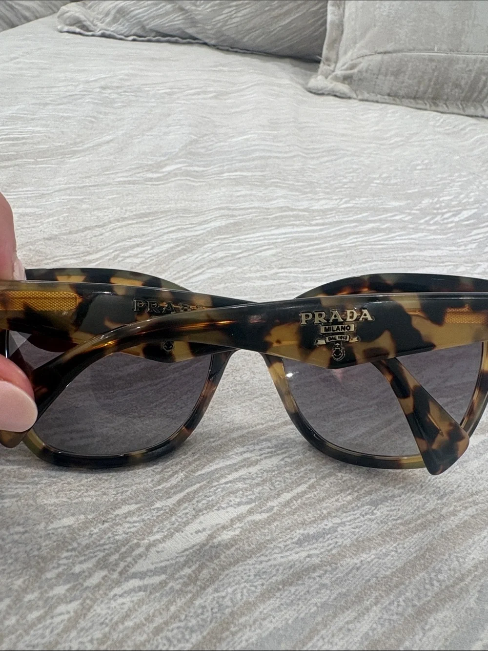 Prada Tortoiseshell Cat-Eye Sunglasses with Brown Gradient Lenses - Picture 2 of 6
